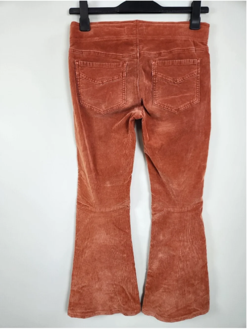 We The Free Low Rise Corduroy Flare Pull On Pants Size 28 Stretchy 70s 60s Bell
